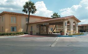 La Quinta Inn By Wyndham San Antonio South Park photos Exterior