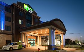 Holiday Inn Express And Suites Kansas City Airport 3*