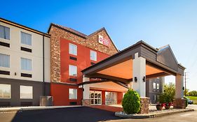 Best Western Plus New Cumberland Inn & Suites