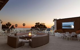 Doubletree Suites by Hilton Doheny Beach