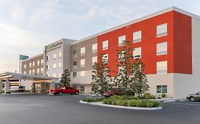 Holiday Inn Express & Suites - Tampa East - Ybor City, An Ihg Hotel