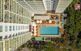 Aria Hotel Miami