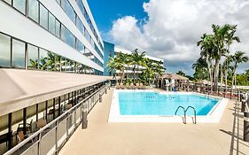 Crowne Plaza Miami International Airport Hotel