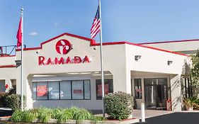 Ramada Hotel In Yonkers 3*
