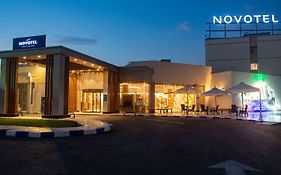Hotel Novotel Airport  4*