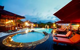 Bali Taman Beach Resort&Spa Lovina