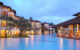 Club Hotel Dolphin Negombo