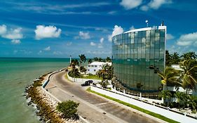 Radisson Fort George Hotel Belize City
