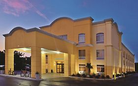 La Quinta Inn & Suites By Wyndham Florence  United States