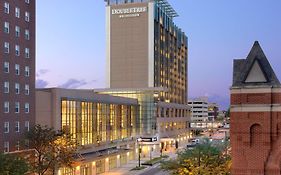 Doubletree by Hilton Cedar Rapids Convention Complex