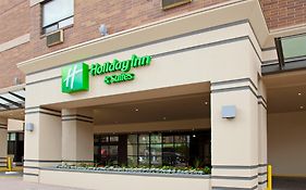 Holiday Inn And Suites Winnipeg Downtown 3*