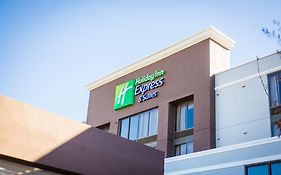 Holiday Inn Express And Suites Austin Airport