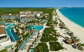 Dreams Playa Mujeres Golf & Spa Resort Cancun