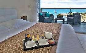 Royal - Luxury Hotel, Residence, Beach & Spa  4*