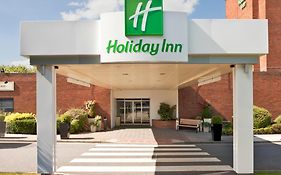 Holiday Inn Express Brentwood 4*