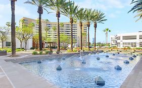 Hilton Anaheim Orange Suites