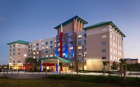Holiday Inn Express And Suites Orlando at Seaworld