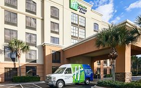 Holiday Inn Express & Suites Jacksonville Se- Med Ctr Area