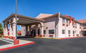 Quality Inn & Suites Albuquerque North Near Balloon Fiesta Park