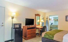 Econo Lodge Inn & Suites Gulfport United States