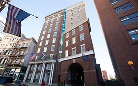 Hampton Inn & Suites Providence Downtown Providence Ri 3*