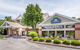 Days Inn And Suites Madison Wi