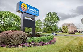 Comfort Inn & Suites Somerset Nj