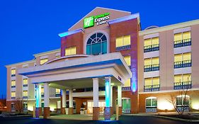 Holiday Inn Express Hotel & Suites Woodbridge, An Ihg Hotel  2* United States
