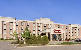 Hampton Inn And Suites West Bend Wi