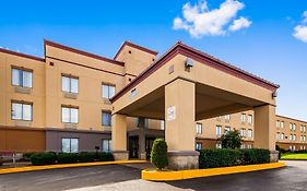 Surestay Plus Hotel By Best Western Evansville 2*