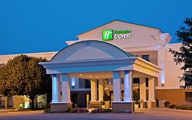 Holiday Inn Express Indianapolis Airport