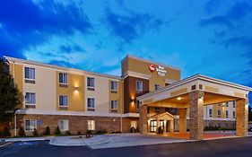 Holiday Inn Express & Suites Liberal 3*