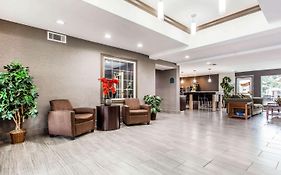 Mainstay Suites Greenville Airport 2*