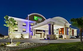Holiday Inn Express Mission Texas 2*