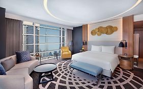 Doubletree by Hilton Dubai - Business Bay