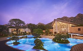 Taj Aravali Resort & Spa Udaipur  5* India