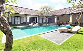 Bali Merita Villa 4*