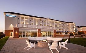 Cambria Hotel And Suites Newport 4*