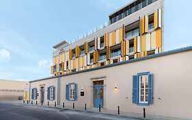 Hotel Indigo Larnaca 4*
