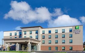 Holiday Inn Express & Suites - Atchison, An Ihg Hotel