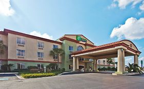 Holiday Inn Express & Suites Live Oak 2*
