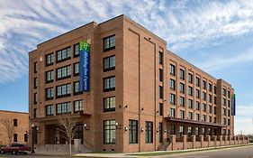 Holiday Inn Express Pensacola Downtown  3* United States