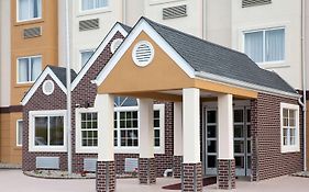 Microtel Inn & Suites By Wyndham Charleston