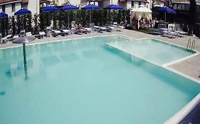 Apparthotel Residence Riviera Dei Cedri  3*