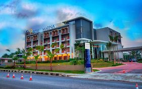 Soll Marina Hotel&conference Center Bangka  3*