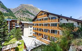 Hotel Jaegerhof Zermatt 3*