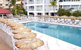 Suites con Playa Privada en Condominio Torres Gemelas