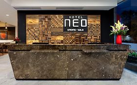 Hotel Neo Gading Solo