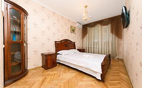 Apartment On Volodymirska 73 Street