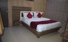 The Sky Comfort - Hotel The Heaven, Dwarka Dwarka (gujarat) 3* India